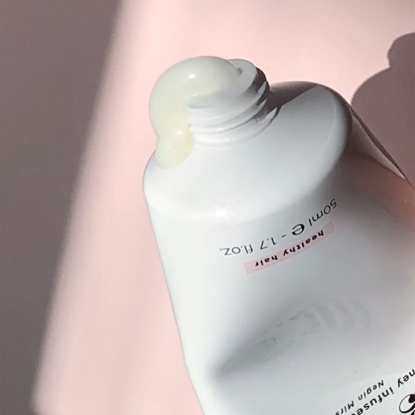 GISOU Honey Infused Conditioner купить в Beauty Storage. Быстрая доставка по России и СНГ.