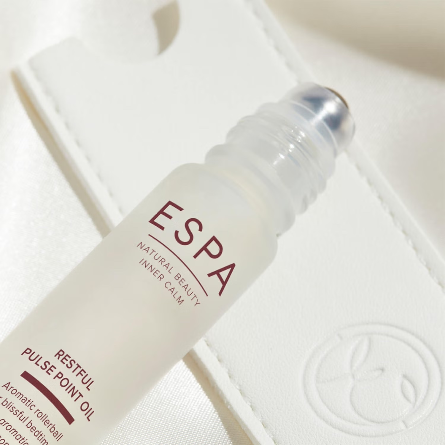 ESPA Restful Pulse Point Oil купить в Beauty Storage. Быстрая доставка по России и СНГ.