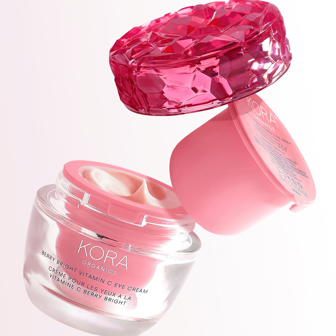 KORA Organics Berry Bright Vitamin C Eye Cream купить в Beauty Storage. Быстрая доставка по России и СНГ.
