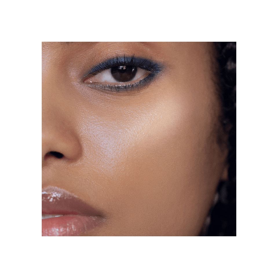 VICTORIA BECKHAM Reflect Highlighter Stick купить в Beauty Storage. Быстрая доставка по России и СНГ.