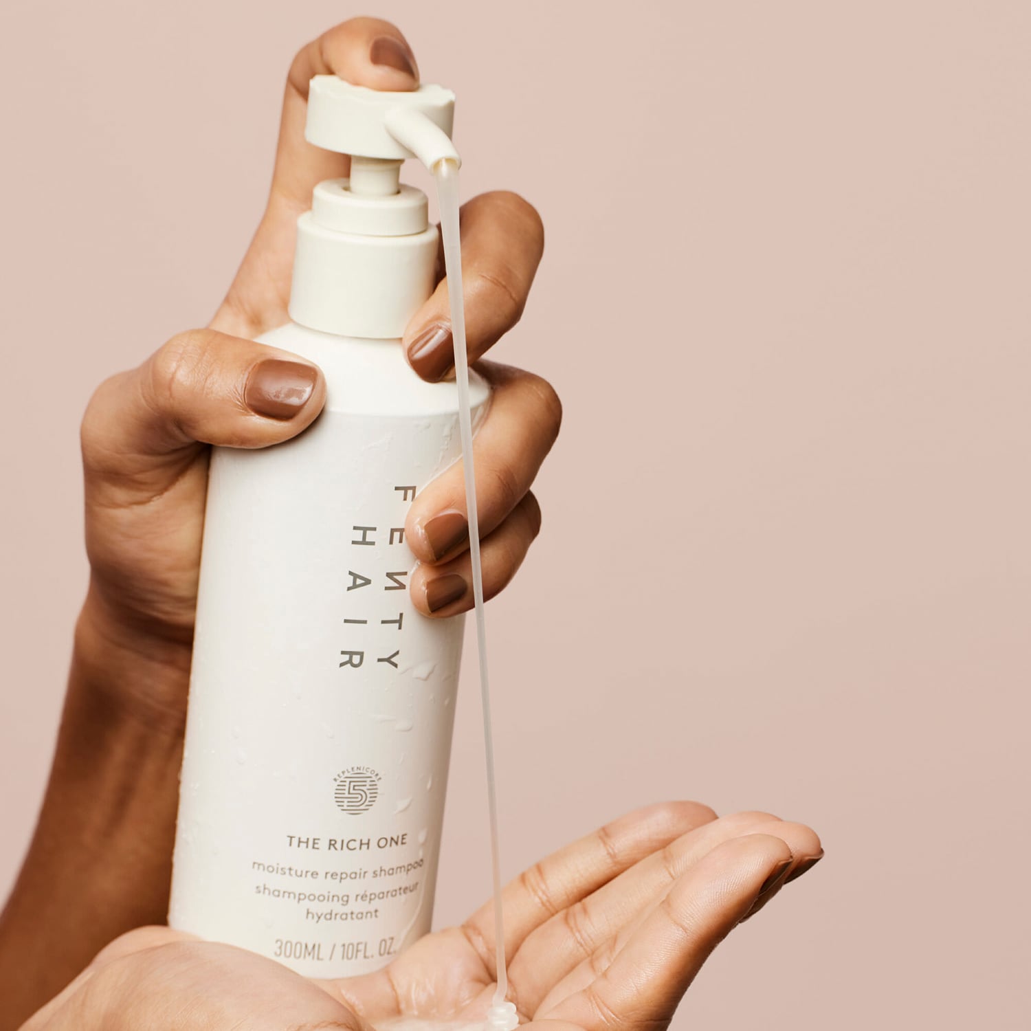 Купить FENTY HAIR The Rich Curls - 3-Step Curl Definition Ritual Set на Beautystorage.ru. Быстрая доставка по России и СНГ.