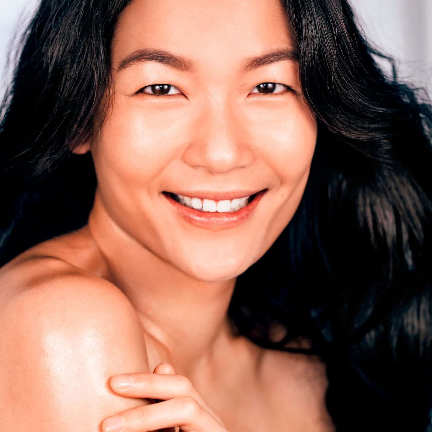 SUPERGOOP! Glow Oil SPF 50 купить в Beauty Storage. Быстрая доставка по России и СНГ.