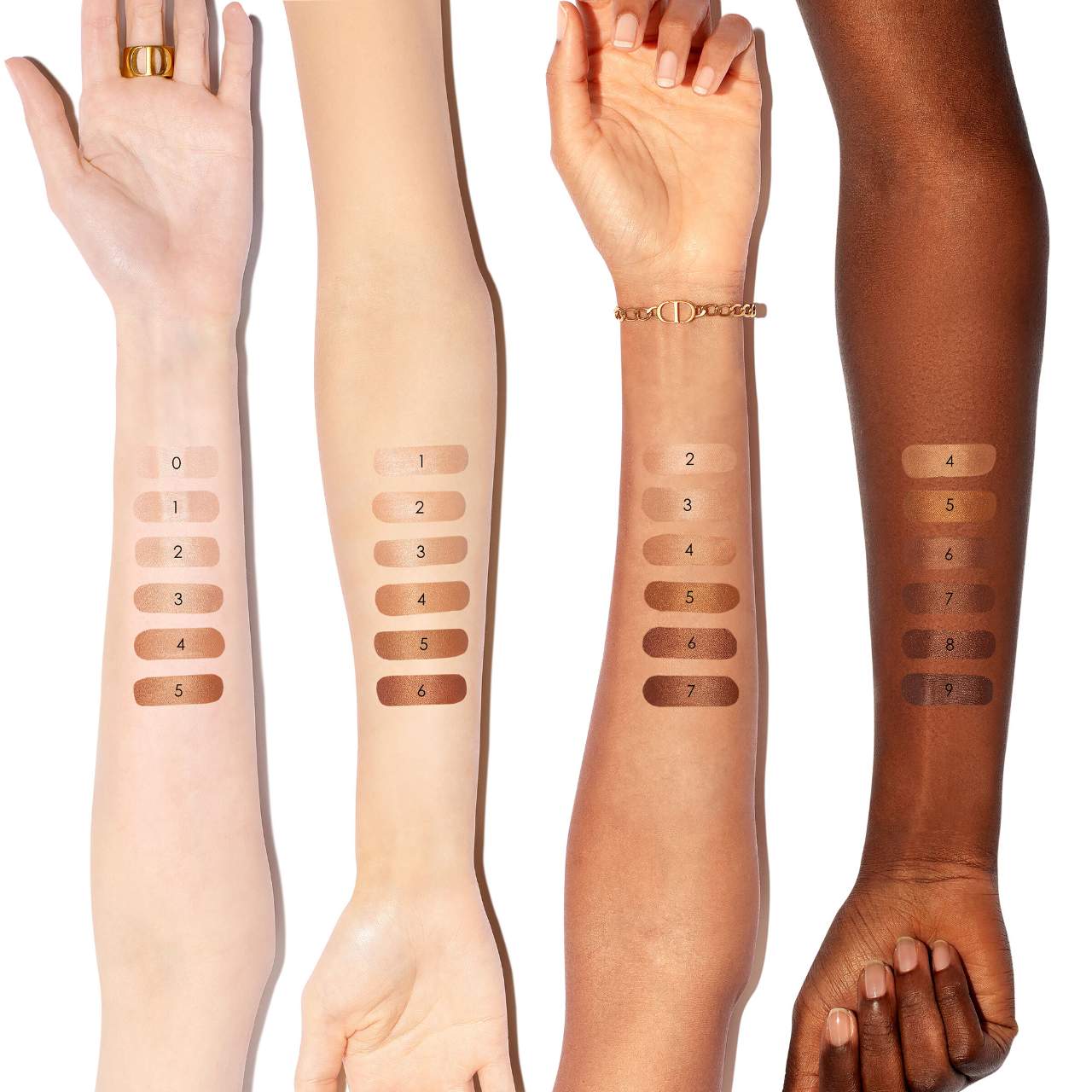 DIOR Forever Glow Star Filter Multi-Use Complexion Enhancing Booster купить в Beauty Storage. Быстрая доставка по России и СНГ.