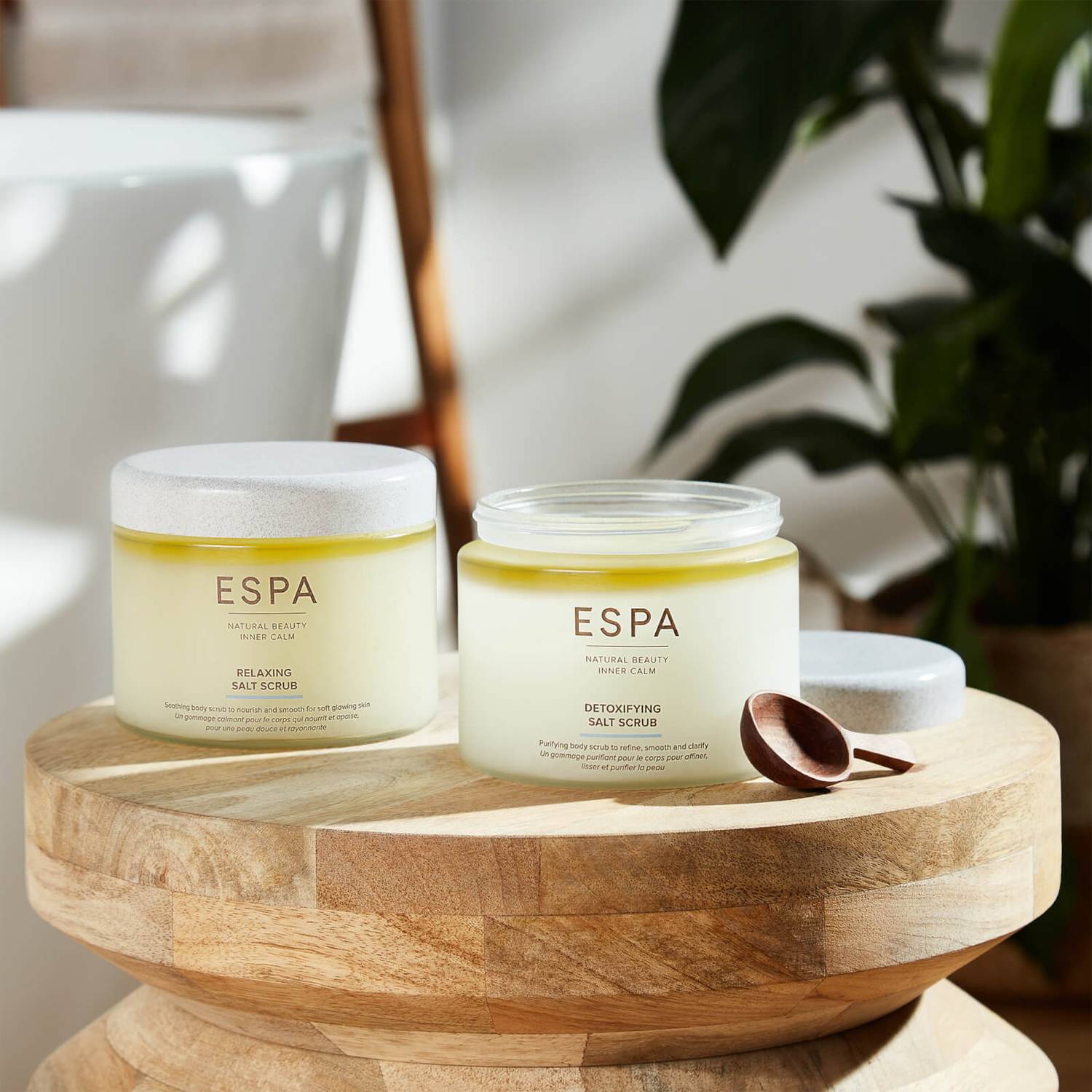 ESPA Relaxing Salt Scrub купить в Beauty Storage. Быстрая доставка по России и СНГ.