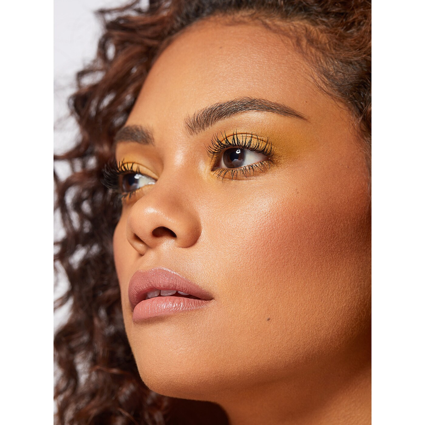 URBAN DECAY Subversion Lash Primer купить в Beauty Storage. Быстрая доставка по России и СНГ.
