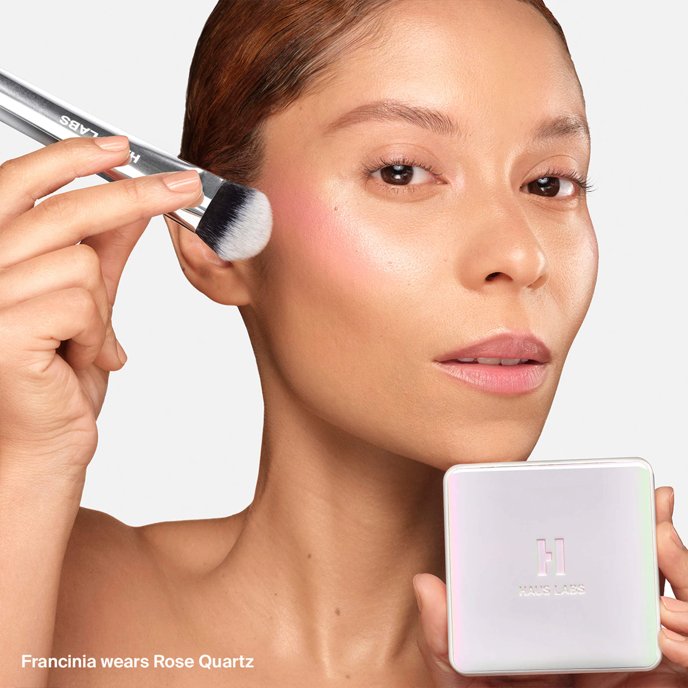 Купить HAUS LABS Bio-Radiant Gel-Powder Highlighter with Fermented Arnica на Beautystorage.ru. Быстрая доставка по России и СНГ.