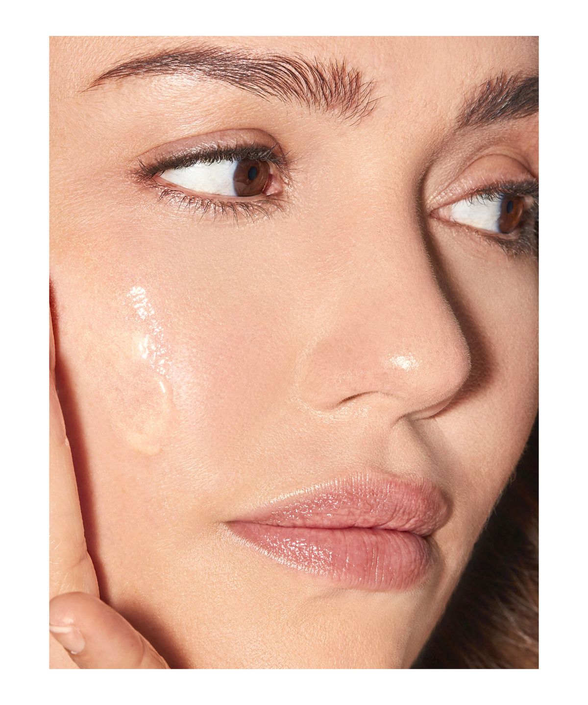 HONEST BEAUTY Vitamin C Radiance Serum купить в Beauty Storage. Быстрая доставка по России и СНГ.