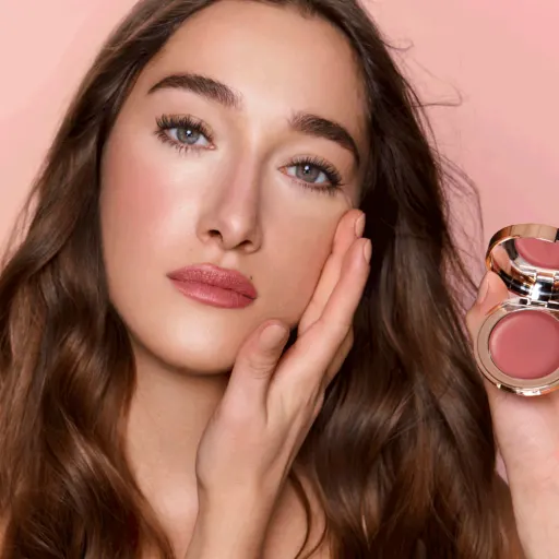 CHARLOTTE TILBURY Pillow Talk Lip & Cheek Glow купить в Beauty Storage. Быстрая доставка по России и СНГ.
