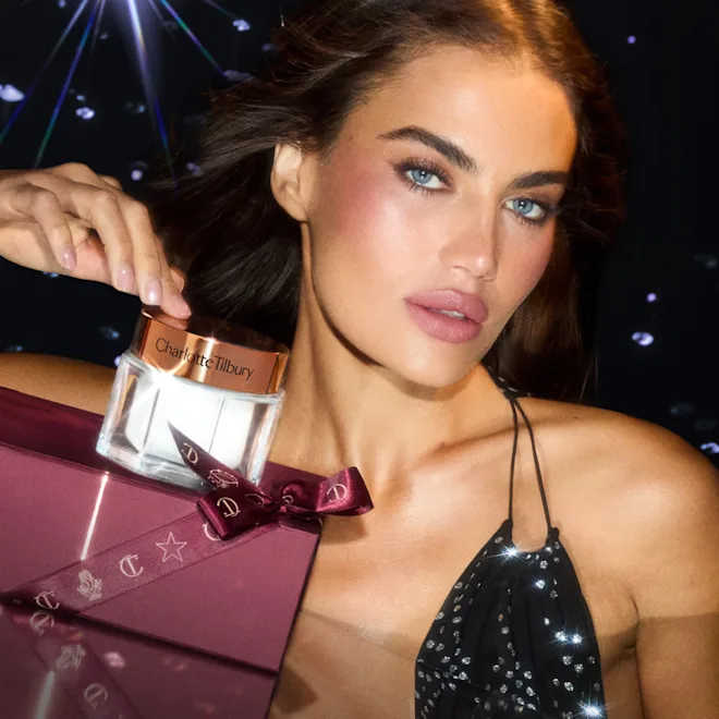 Купить CHARLOTTE TILBURY Charlotte's Iconic Magic Skin Duo. Быстрая доставка по России и СНГ.