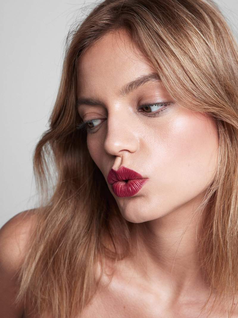 KOSAS Color & Light: Pressed Powder Blush & Highlighter Duo купить в Beauty Storage.  Быстрая доставка по России и СНГ.