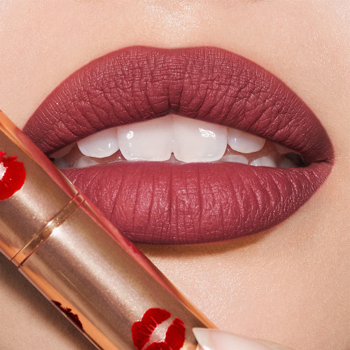 CHARLOTTE TILBURY Limitless Lucky Lips купить в Beauty Storage. Быстрая доставка по России и СНГ.
