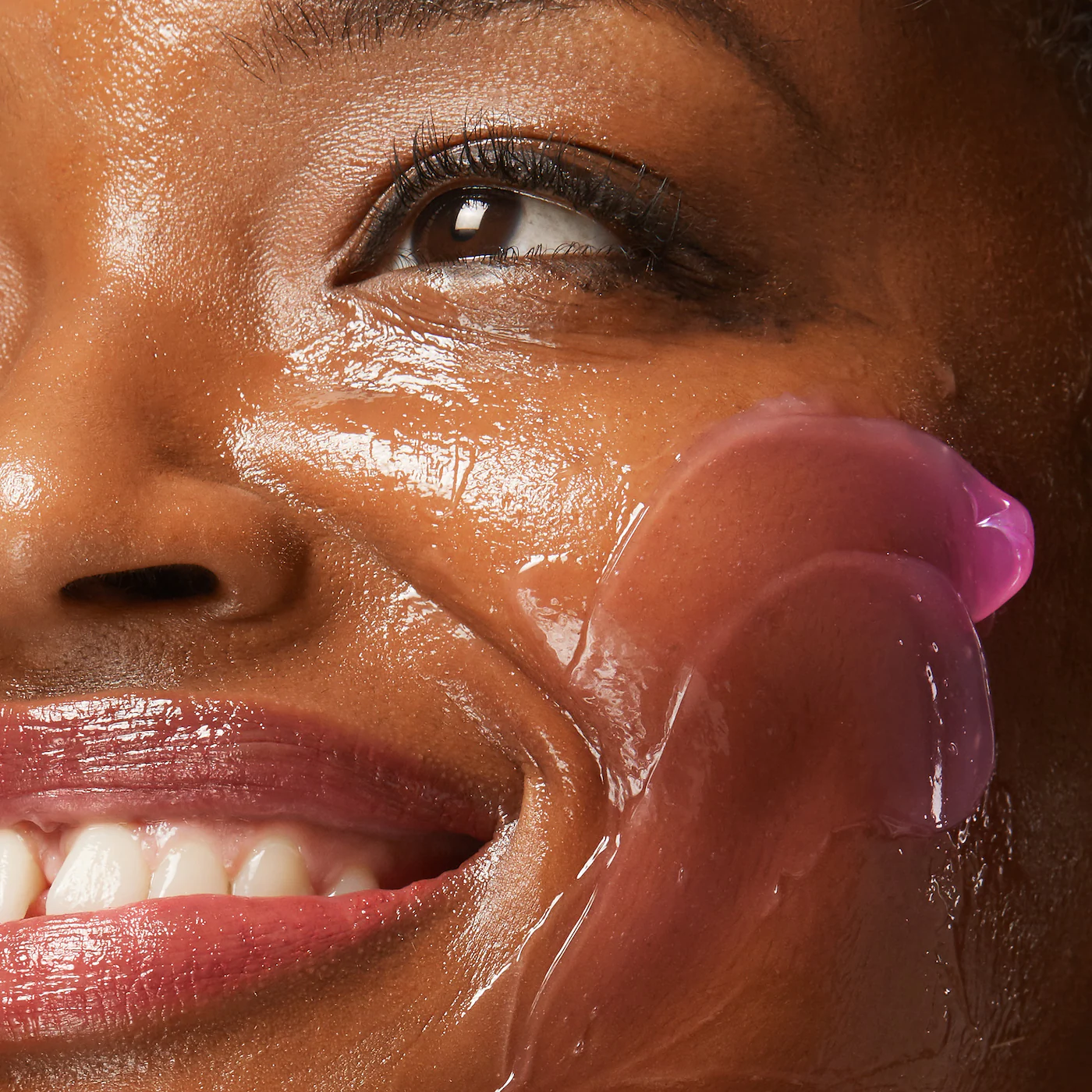 BIOSSANCE Squalane + Elderberry Nourishing Jelly Cleanser купить в Beauty Storage. Быстрая доставка по России и СНГ.
