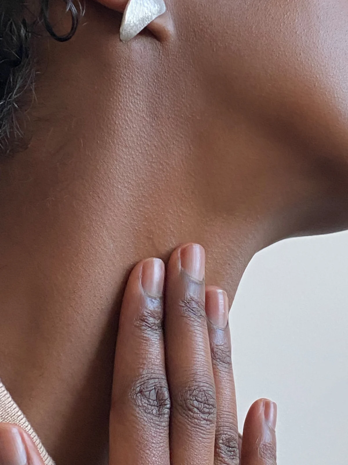 GLOSSIER Glossier You Solid купить в Beauty Storage. Быстрая доставка по России и СНГ.
