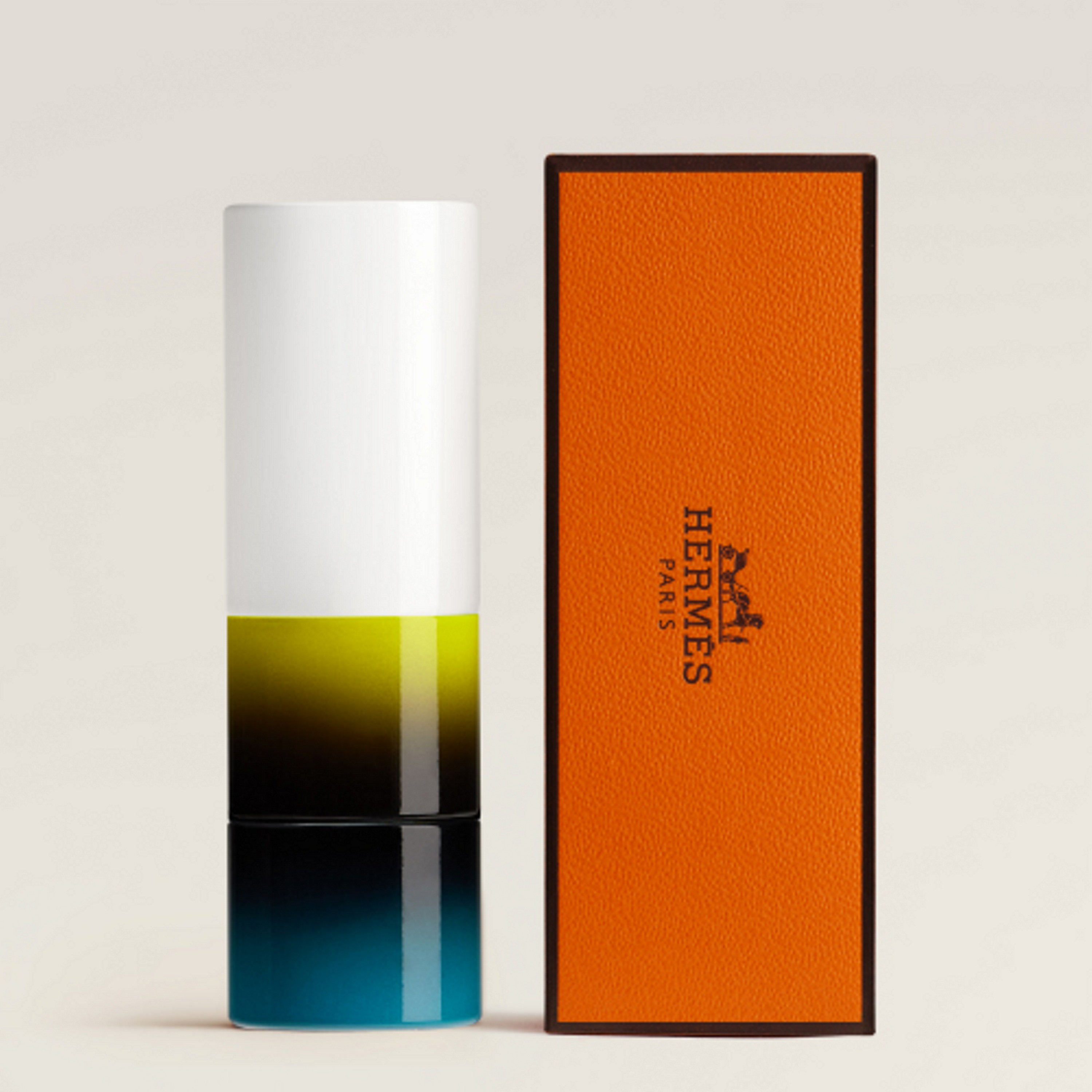 HERMÈS Rouge Hermès Shiny lipstick - Rouge Bruni купить в Beauty Storage. Быстрая доставка по России и СНГ.