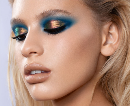 NATASHA DENONA Chromium Multichrome Liquid Eyeshadow - Scarab купить в Beauty Storage. Быстрая доставка по России и СНГ.
