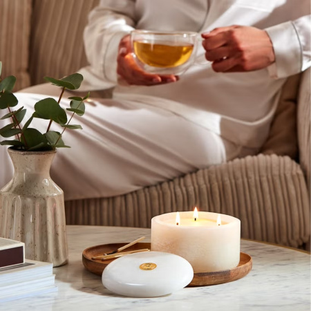 ESPA Alabastros Bergamot & Jasmine Candle купить в Beauty Storage. Быстрая доставка по России и СНГ.