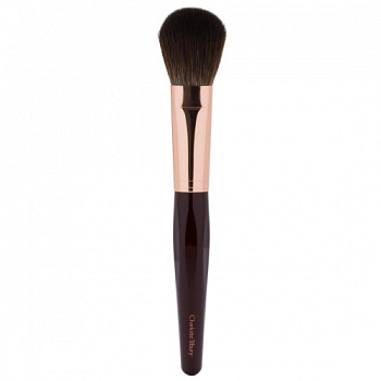 CHARLOTTE TILBURY Bronzer & Blusher Brush купить в Beauty Storage.  Быстрая доставка по России и СНГ.