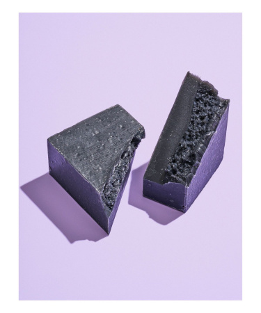 HERBIVORE Bamboo Charcoal Cleansing Bar Soap купить в Beauty Storage. Быстрая доставка по России и СНГ.