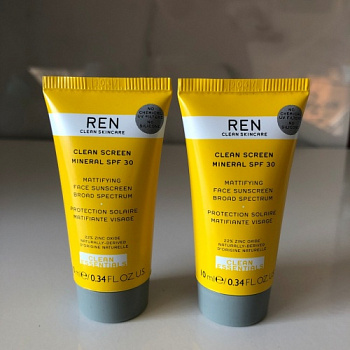 REN CLEAN SKINCARE Clean Screen Mattifying Face Sunscreen SPF 30 - mini