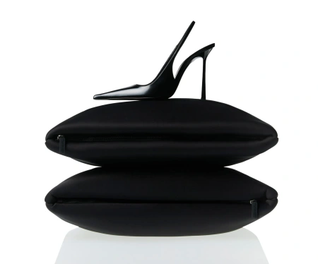 RHODE Oversized Bubble Bag купить в Beauty Storage. Быстрая доставка по России и СНГ.