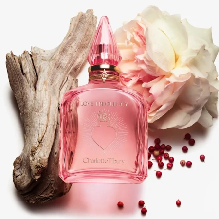 CHARLOTTE TILBURY The Secret To Love Kit купить в Beauty Storage. Быстрая доставка по России и СНГ.