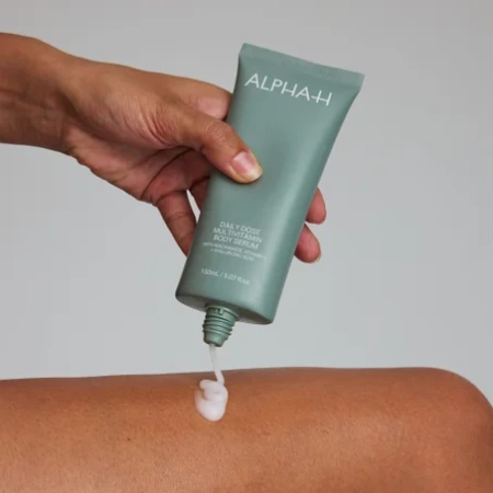 Купить ALPHA-H Daily Dose Multivitamin Body Serum with Niacinamide, Vitamin C + Hyaluronic Acid на Beautystorage.ru. Быстрая доставка по России и СНГ.