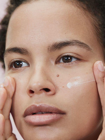GLOSSIER Priming Moisturizer Rich