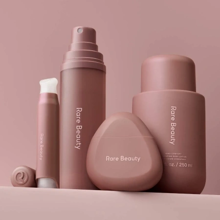 RARE BEAUTY by Selena Gomez Find Comfort Hydrating Hand Cream купить в Beauty Storage. Быстрая доставка по России и СНГ.