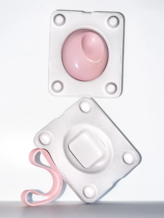 GLOSSIER Glossier You Solid купить в Beauty Storage. Быстрая доставка по России и СНГ.
