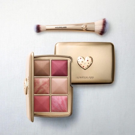 Купить HOURGLASS Ambient Lighting Edit Unlocked Palette - Love на Beautystorage.ru. Быстрая доставка по России и СНГ.