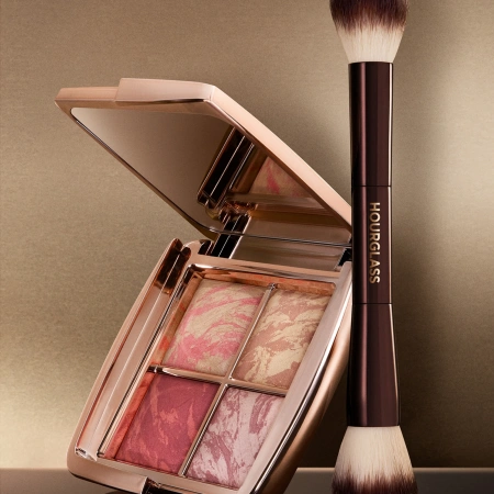 Купить HOURGLASS Ambient Lighting Edit Flushed Edit на Beautystorage.ru. Быстрая доставка по России и СНГ.
