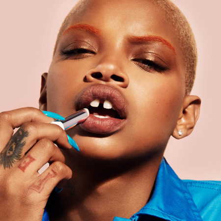 FENTY BEAUTY Pro Kiss’r Lip-Loving Scrubstick