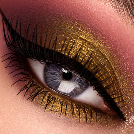 PAT McGRATH LABS Bridgerton MTHRSHP: Belle of the Ball Eyeshadow Palette купить в Beauty Storage. Быстрая доставка по России и СНГ.