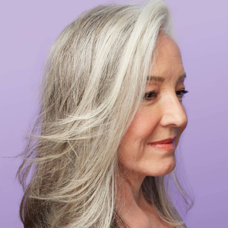 OLAPLEX No. 4-P Blonde Enhancer Toning Shampoo купить в Beauty Storage. Быстрая доставка по России и СНГ.