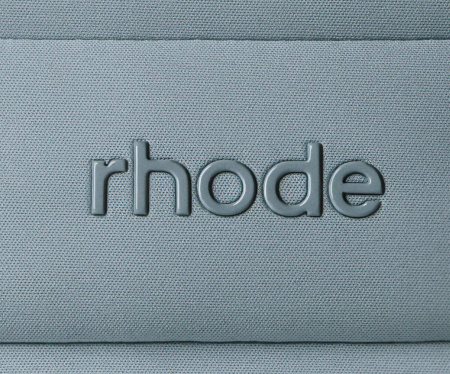 Купить RHODE Mini Bubble Bag на Beautystorage.ru. Быстрая доставка по России и СНГ.
