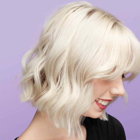 OLAPLEX No. 4-P Blonde Enhancer Toning Shampoo купить в Beauty Storage. Быстрая доставка по России и СНГ.