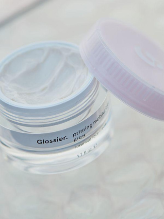 GLOSSIER Priming Moisturizer Rich