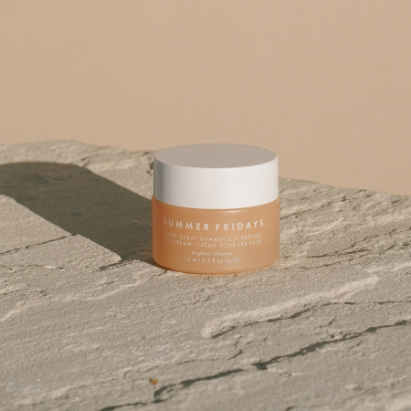 SUMMER FRIDAYS Light Aura Vitamin C + Peptide Eye Cream купить в Beauty Storage. Быстрая доставка по России и СНГ.