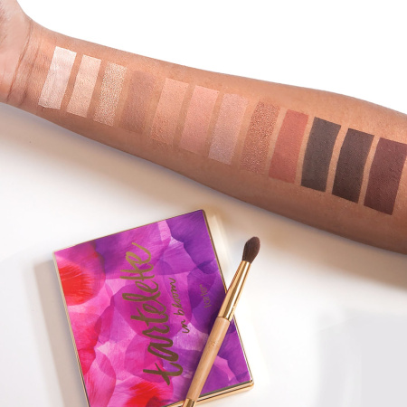 TARTE Tartelette™ In Bloom Clay Eyeshadow Palette купить в Beauty Storage. Быстрая доставка по России и СНГ.