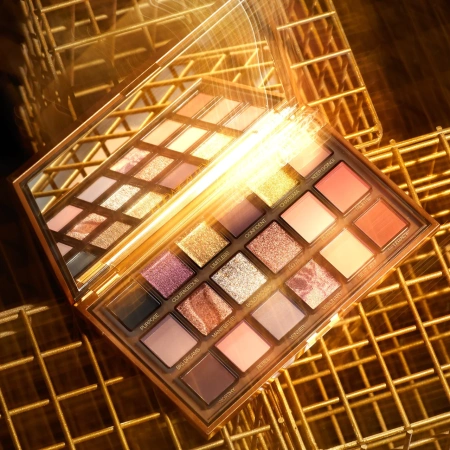 HUDA BEAUTY Empowered Eyeshadow Palette купить в Beauty Storage. Быстрая доставка по России и СНГ.