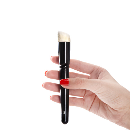 WAYNE GOSS Brush 01 Foundation Brush купить в Beauty Storage. Быстрая доставка по России и СНГ.
