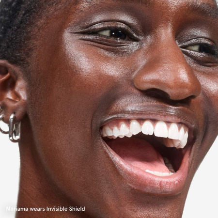 GLOSSIER Invisible Shield Priming Sunscreen SPF 50 купить в Beauty Storage. Быстрая доставка по России и СНГ.