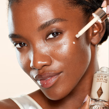 CHARLOTTE TILBURY Charlotte's Iconic Magic Mini Skin Set. Быстрая доставка по России и СНГ.