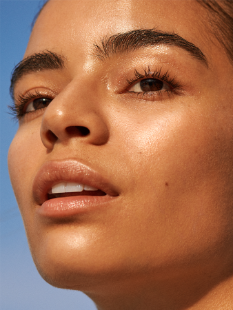 GLOSSIER Futuredew